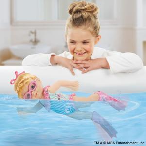 c903a-mommy_look_I_can_swim_tub.jpg